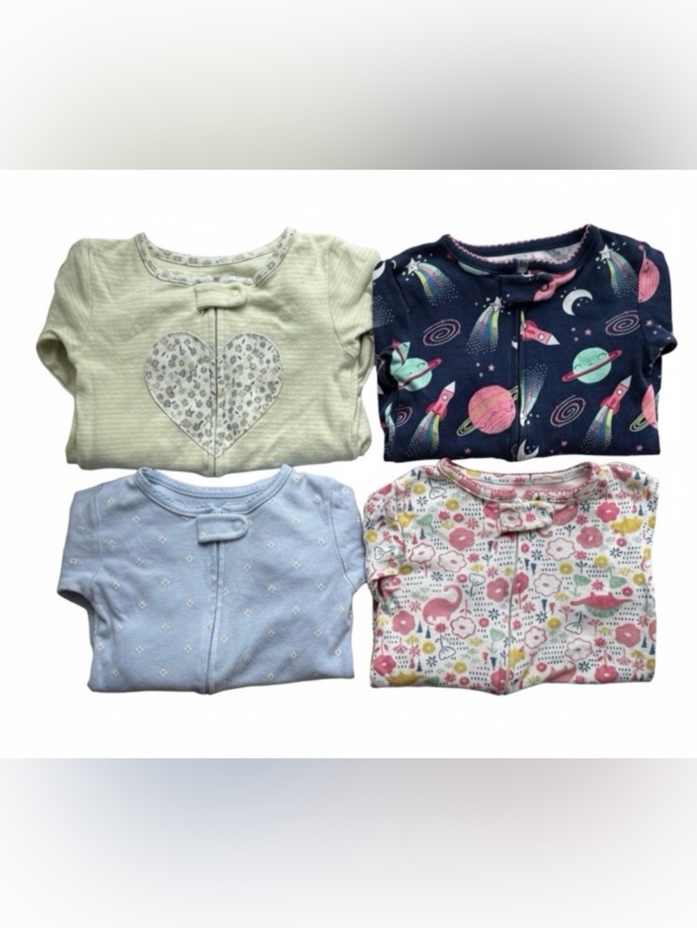Carter’s | Bundle of 4 Baby Pajamas / Onesies / Footies With Various Patterns